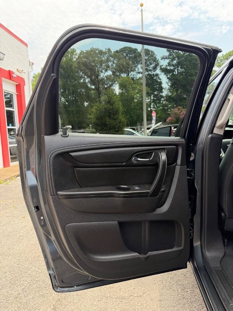 Used 2013 GMC Acadia SLE AWD/4WD image 12