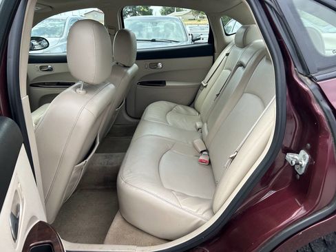 Used 2007 Buick LaCrosse CXS w/ Driver Confidence Package image 9