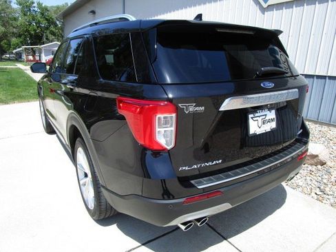 Used 2022 Ford Explorer Platinum w/ Equipment Group 601A AWD/4WD image 5
