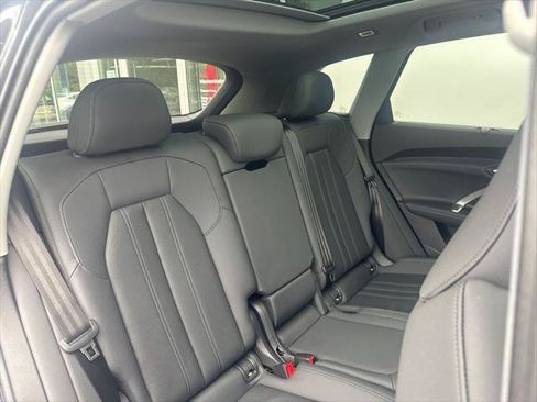 Certified 2025 Audi Q5 Premium Plus w/ Premium Plus AWD/4WD image 30