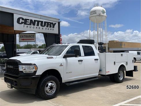 Used 2022 RAM 3500 Tradesman AWD/4WD image 3