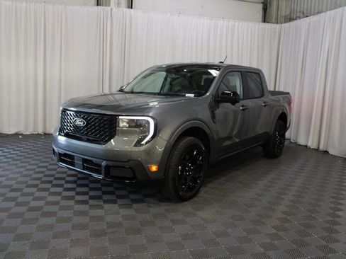 New 2025 Ford Maverick Lariat w/ Black Appearance Package image 29