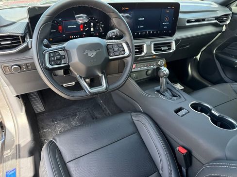 New 2025 Ford Mustang Premium image 5