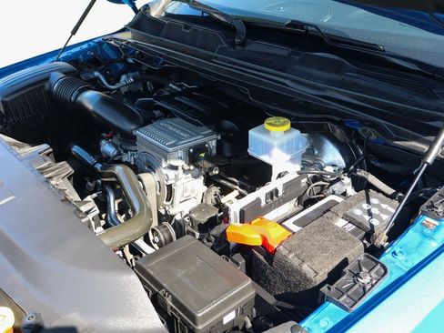 Used 2022 RAM 1500 Laramie image 12