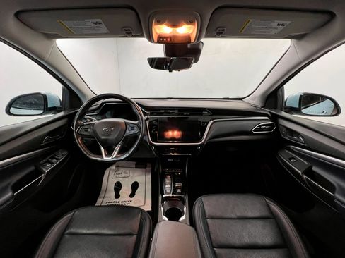 Used 2022 Chevrolet Bolt EUV Premier image 10