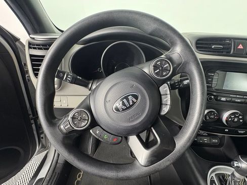 Used 2015 Kia Soul + FWD image 2