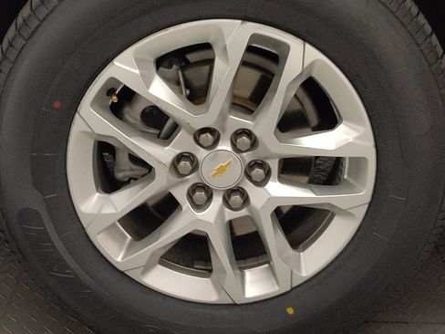 Used 2020 Chevrolet Traverse LT FWD image 31
