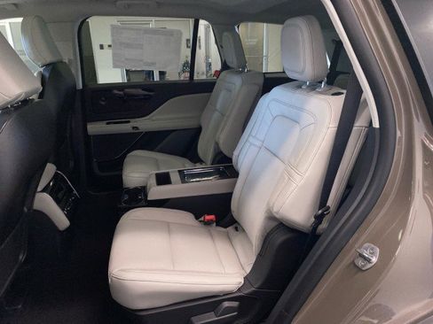 New 2026 Lincoln Aviator Reserve AWD/4WD image 16