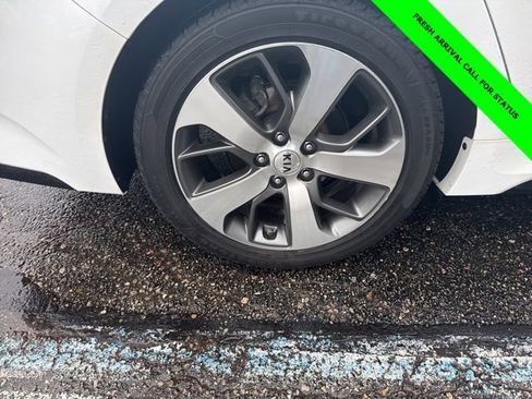 Used 2019 Kia Optima S w/ S Panoramic Sunroof Package image 12