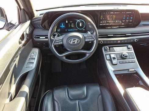 Used 2023 Hyundai Palisade Calligraphy image 16