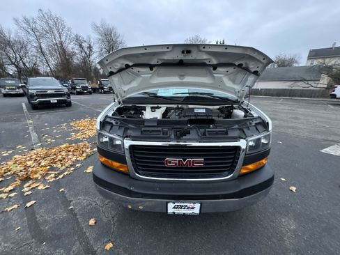 Used 2021 GMC Savana 2500 w/ Driver Convenience Package image 29