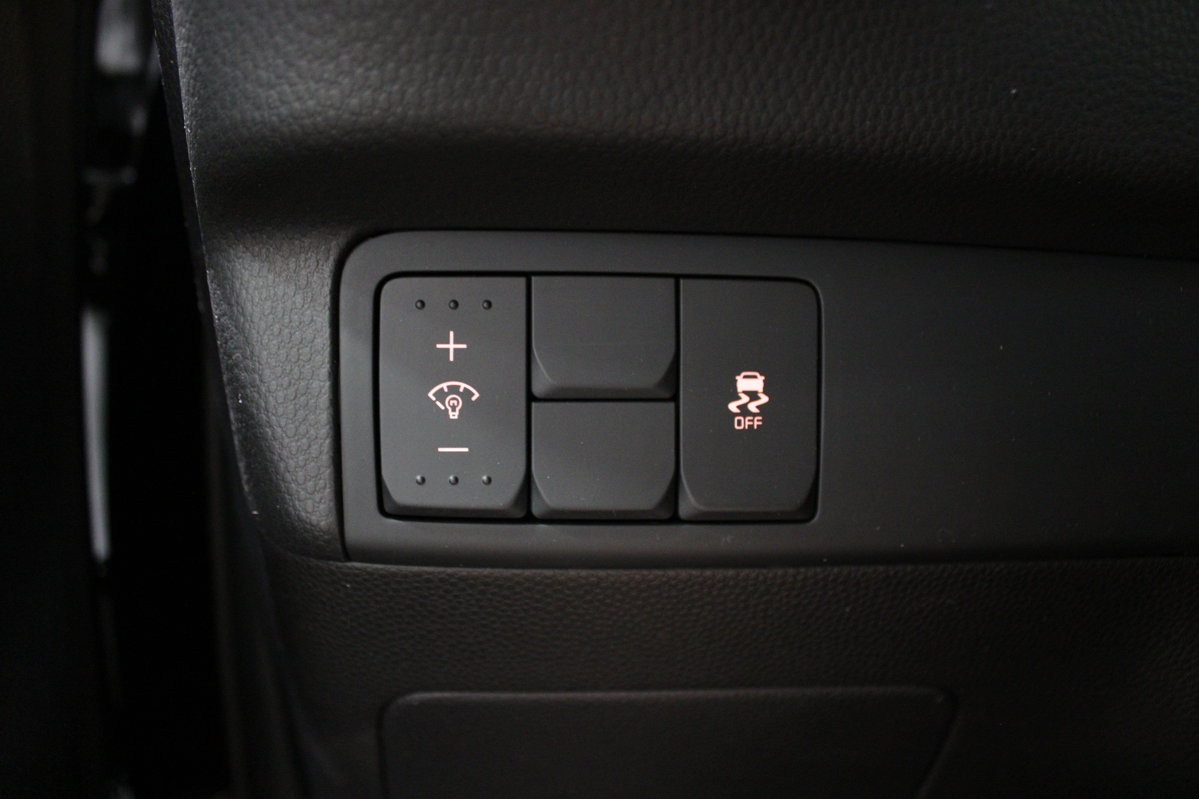 Used 2015 Kia Soul ! FWD image 17