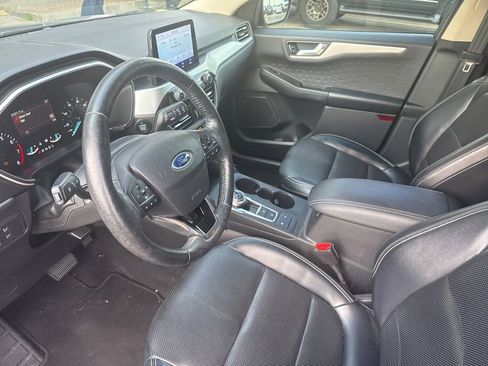 Used 2020 Ford Escape SEL FWD image 3