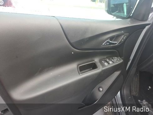 Used 2023 Chevrolet Equinox LT image 10