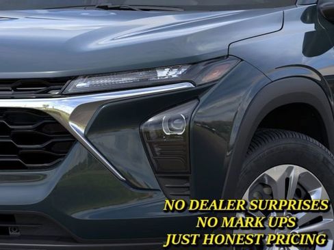 New 2026 Chevrolet Trax LS FWD image 10