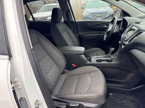 Used 2019 Chevrolet Equinox LT image 12