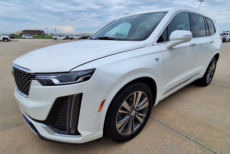 Used 2021 Cadillac XT6 Premium Luxury FWD image 4