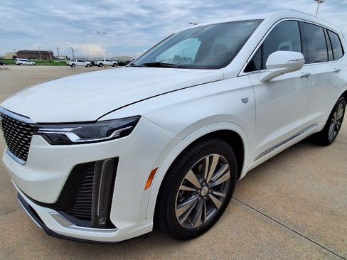Used 2021 Cadillac XT6 Premium Luxury FWD image 4