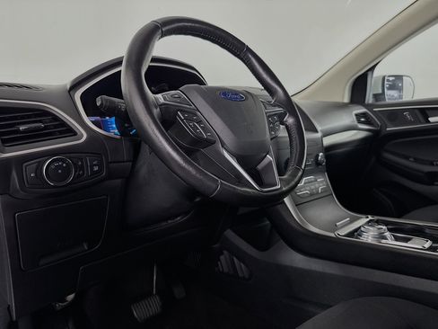 Used 2019 Ford Edge SEL w/ Cold Weather Package image 22