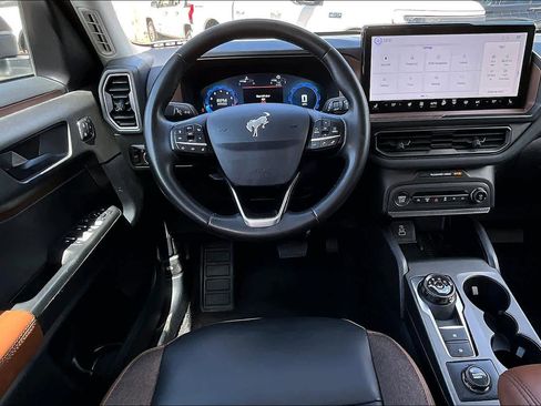 Used 2025 Ford Bronco Sport Outer Banks w/ Outer Banks Tech Package+ image 6