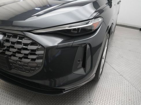 New 2025 Audi Q5 Premium Plus image 24