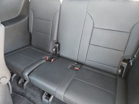 Used 2025 Buick Enclave Sport Touring image 30