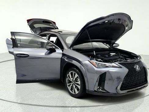 Used 2025 Lexus UX 300h FWD image 11