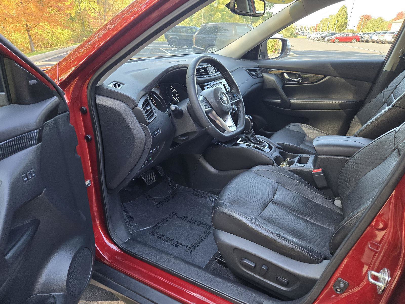 Used 2019 Nissan Rogue SL w/ Premium Package AWD/4WD image 12