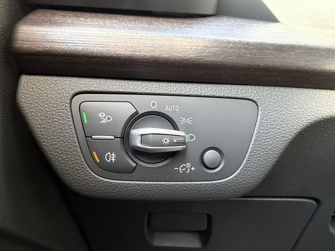 Used 2024 Audi Q5 2.0T Premium Plus w/ Premium Plus Package image 29