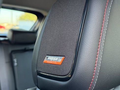 Used 2025 Nissan Kicks SR w/ SR Premium Package AWD/4WD image 17