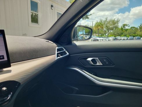 Used 2025 BMW 330i Sedan RWD image 29