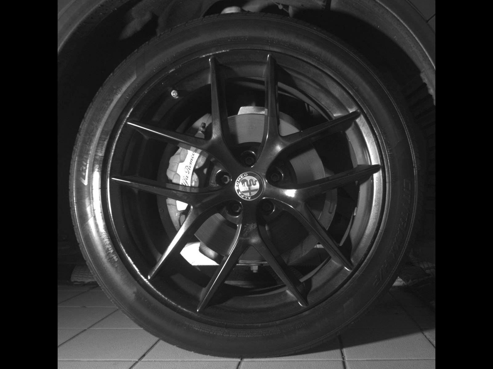 Used 2018 Alfa Romeo Stelvio Ti AWD/4WD image 26