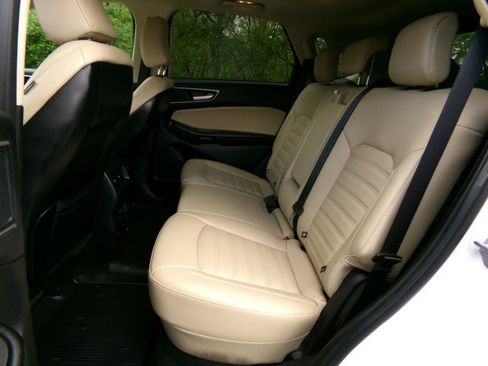 Used 2023 Ford Edge SEL w/ Convenience Package AWD/4WD image 15