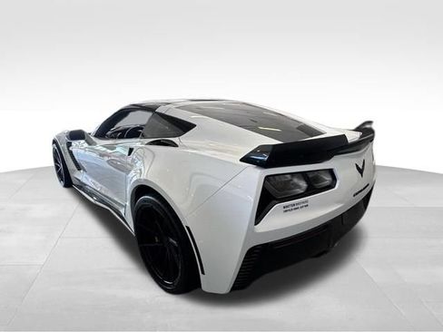 Used 2016 Chevrolet Corvette Z06 w/ 2LZ Preferred Equipment Group RWD image 2