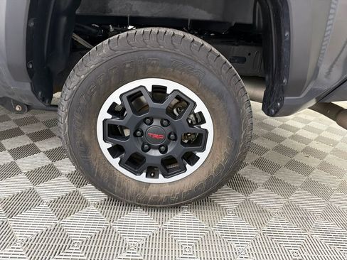 Used 2024 Toyota Tacoma TRD Off-Road AWD/4WD image 20