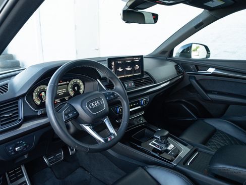 Used 2021 Audi SQ5 Premium Plus w/ Premium Plus Package AWD/4WD image 17