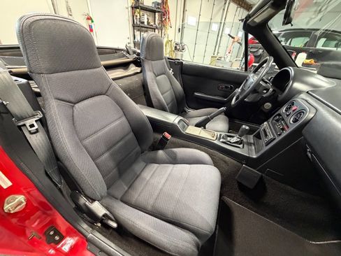 Used 1991 MAZDA MX-5 Miata RWD image 30