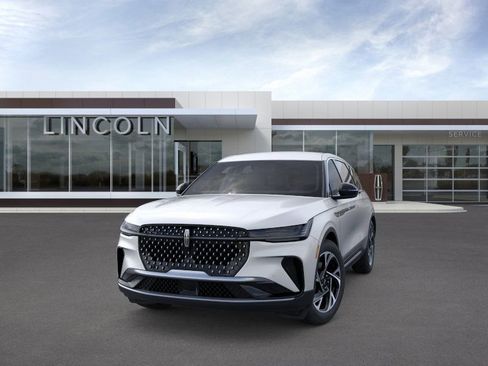 New 2026 Lincoln Nautilus Premier image 2