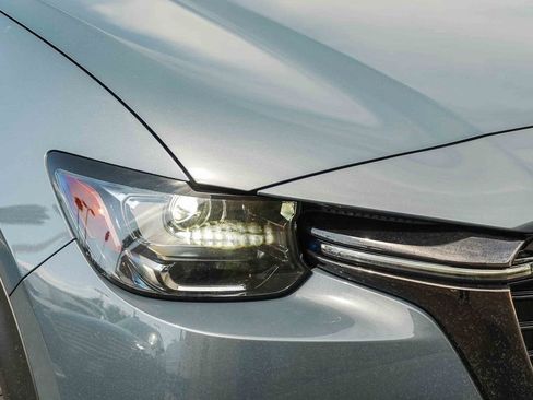 New 2025 MAZDA CX-70 Plug-In Hybrid w/ Premium Pkg image 8