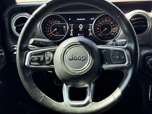 Used 2021 Jeep Wrangler Unlimited Sahara AWD/4WD image 13