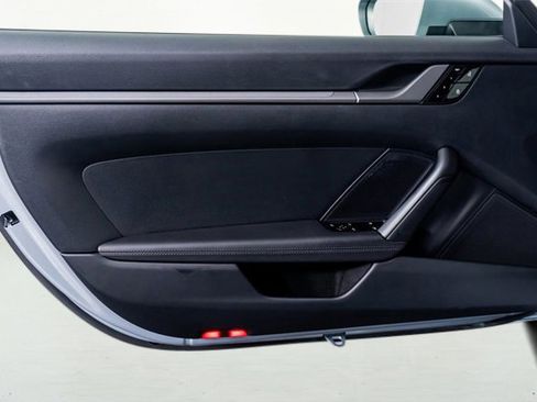 Used 2021 Porsche 911 Carrera image 37