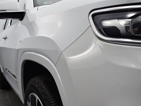 Used 2022 Jeep Grand Wagoneer Series III w/ HD Trailer Tow Package image 37