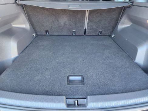 Used 2022 Volkswagen Atlas Cross Sport SEL R-Line image 35