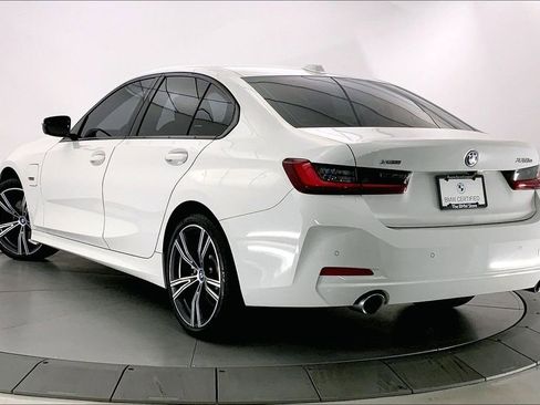 Certified 2023 BMW 330e xDrive w/ Premium Package image 10
