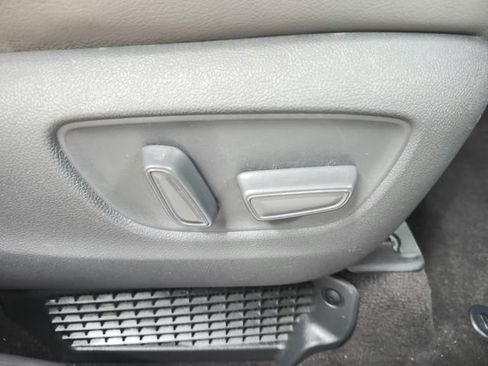 Used 2021 Toyota Sienna XLE FWD image 43