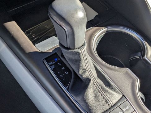 Used 2023 Toyota Camry SE image 15