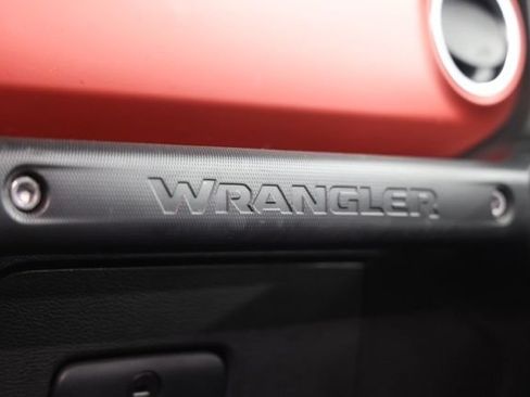 Used 2022 Jeep Wrangler Unlimited Rubicon w/ Steel Bumper Group AWD/4WD image 25