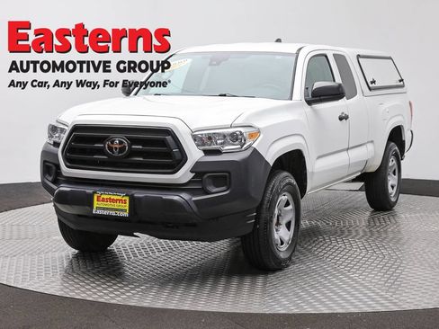 Used 2020 Toyota Tacoma SR RWD image 1