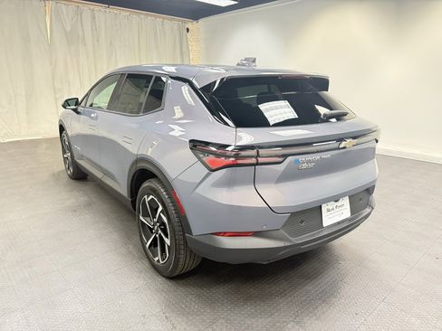 New 2026 Chevrolet Equinox EV LT w/ Comfort Package AWD/4WD image 3