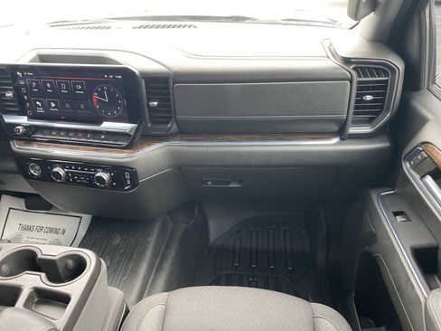 Used 2024 GMC Sierra 1500 Elevation image 28